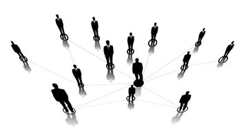 爱游戏智能体验-国足后场解围方式与失误风险评估，国足后卫放弃回追视频