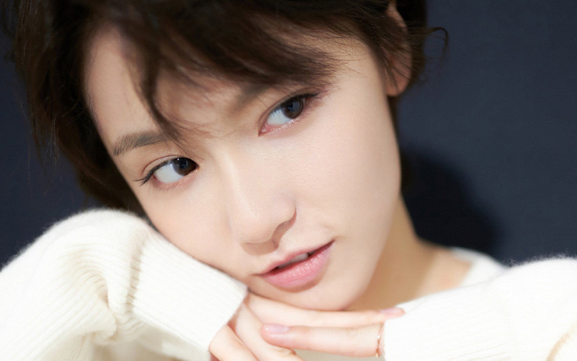 德甲球队利用深度学习模型预测对手阵型变化趋势，德甲打法特点