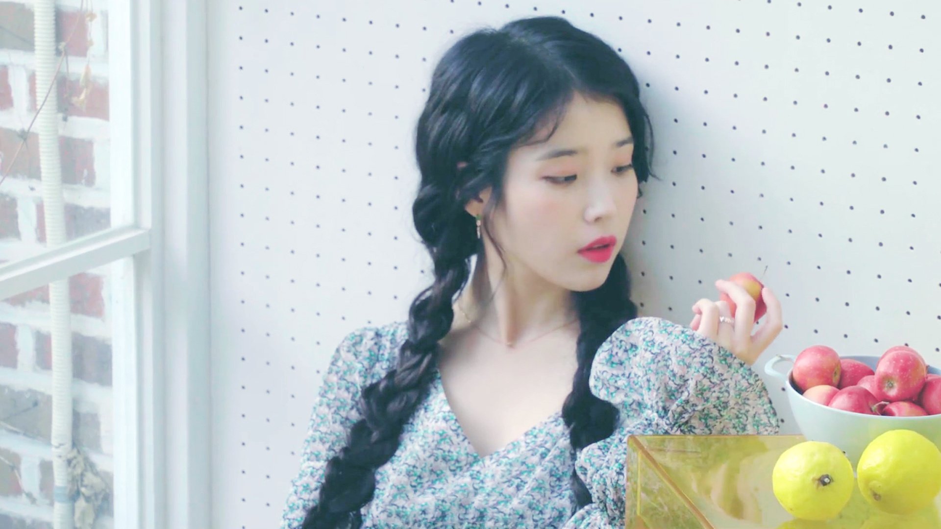 爱游戏官网首页-“世界顶级选手齐聚武汉，马拉松赛场激烈开跑”